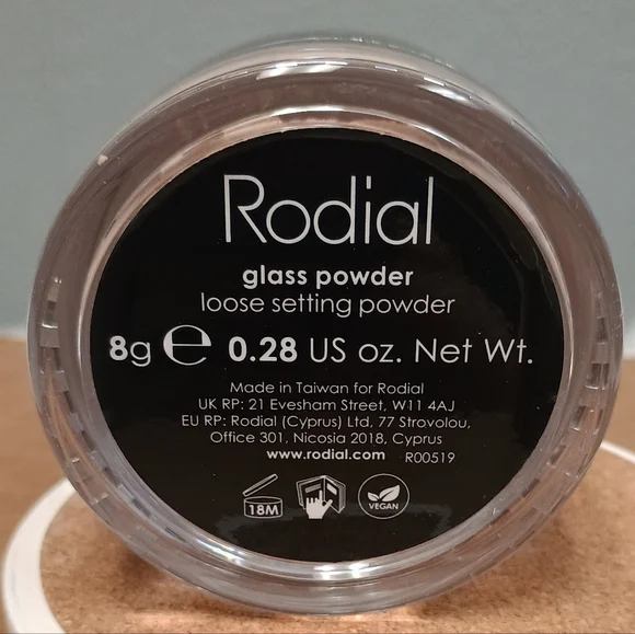 Rodial- Glass power- Loose Blurring Powder BNIB - Picture 3 of 3